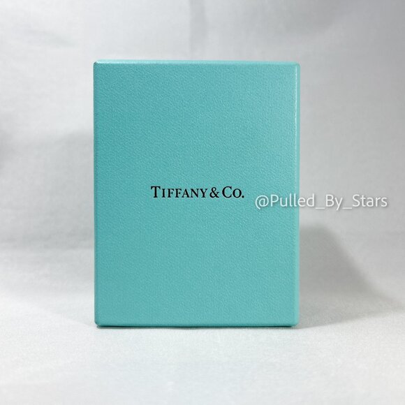 TIFFANY & CO. Classic Robins Egg Blue Jewelry Box (Approx. 2.5" x 3.3" x 1.7") - Picture 1 of 13